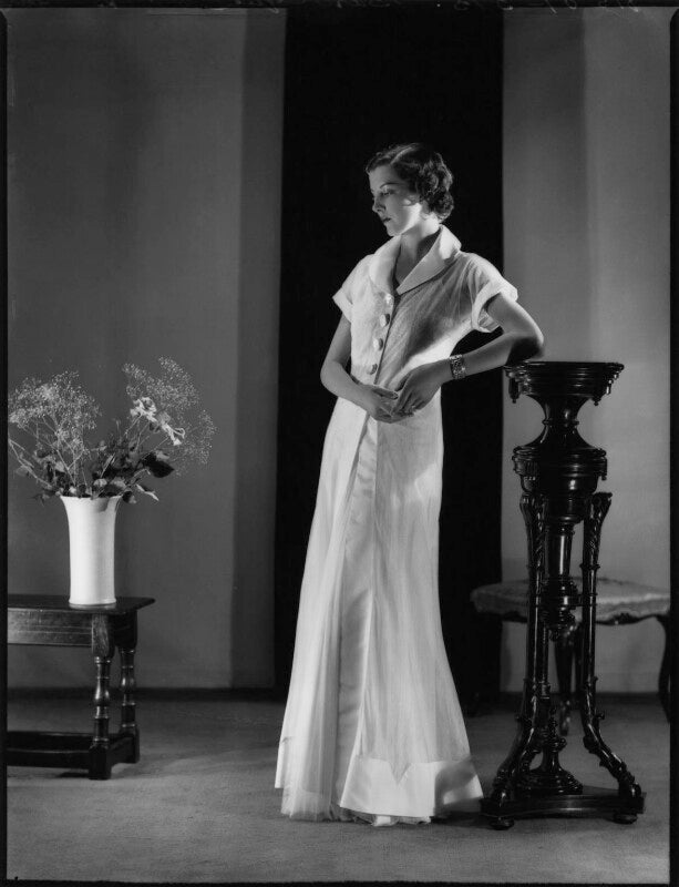 Model for 'baroque fashions' npg x81288