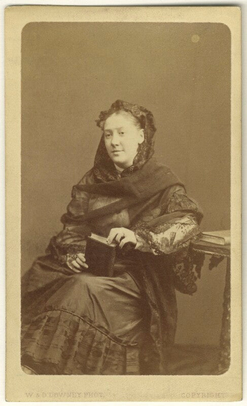 Madge kendal npg ax25080