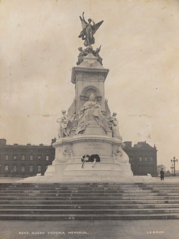 The victoria memorial by sir thomas brock npg p1700(93)