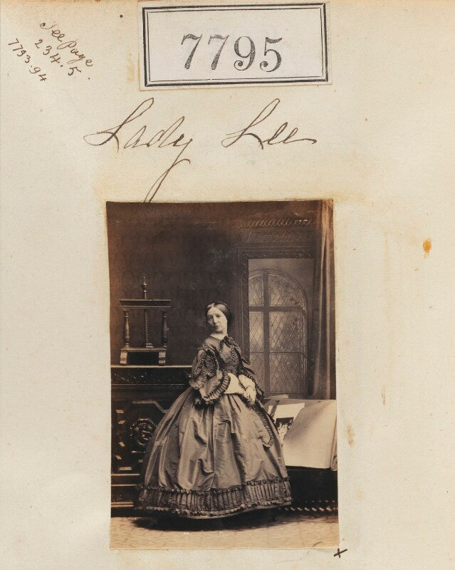 Lady lee npg ax57632