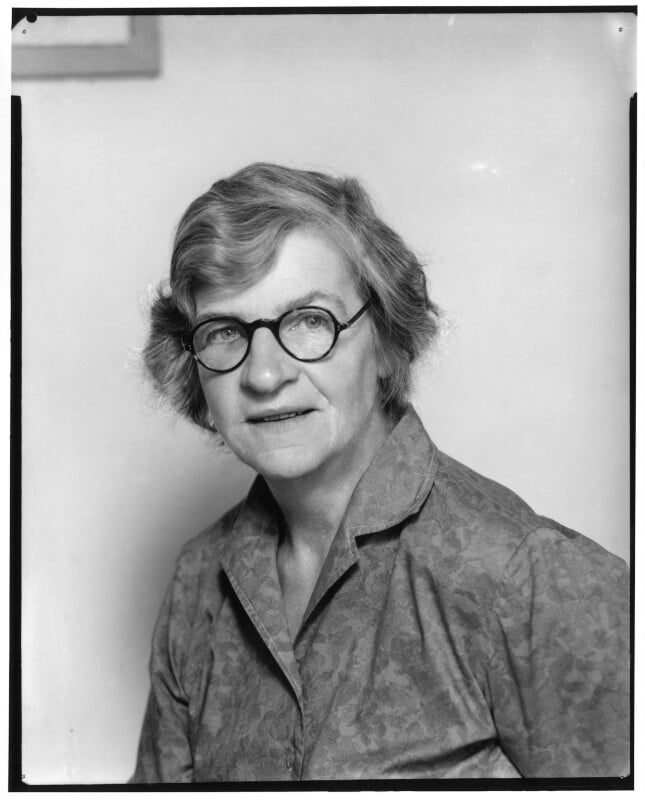 Naomi mitchison npg x125384