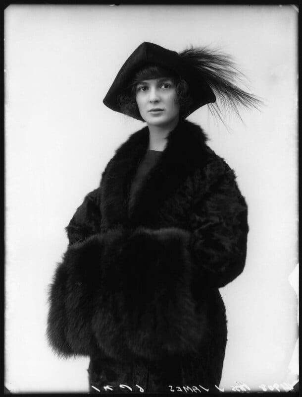 Julia james npg x102104