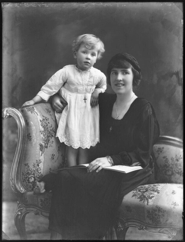 Susan wanda dorothy smith barry bell; hon. dorothy elizabeth bell (née smith barry) npg x120437