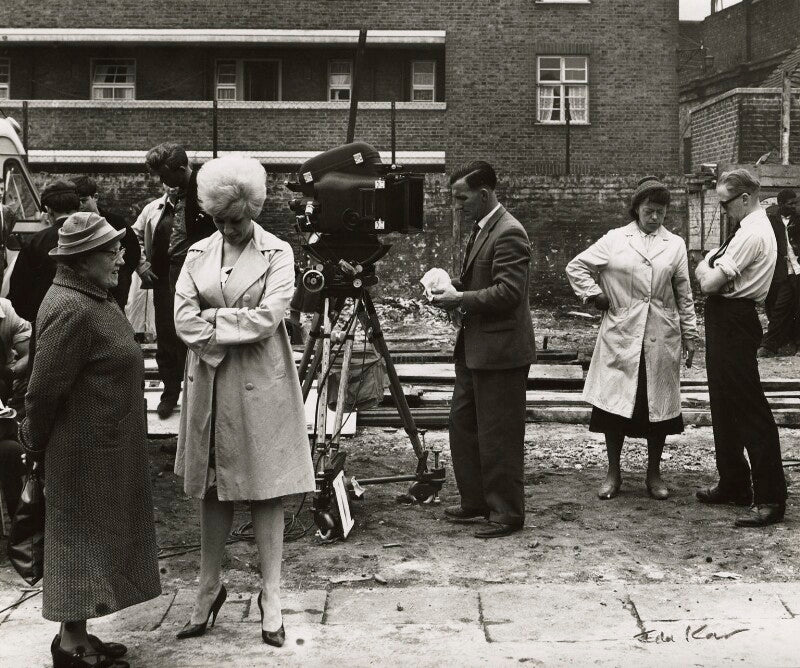 The cast and the crew of 'sparrows can't sing' (including joan littlewood) npg x127289