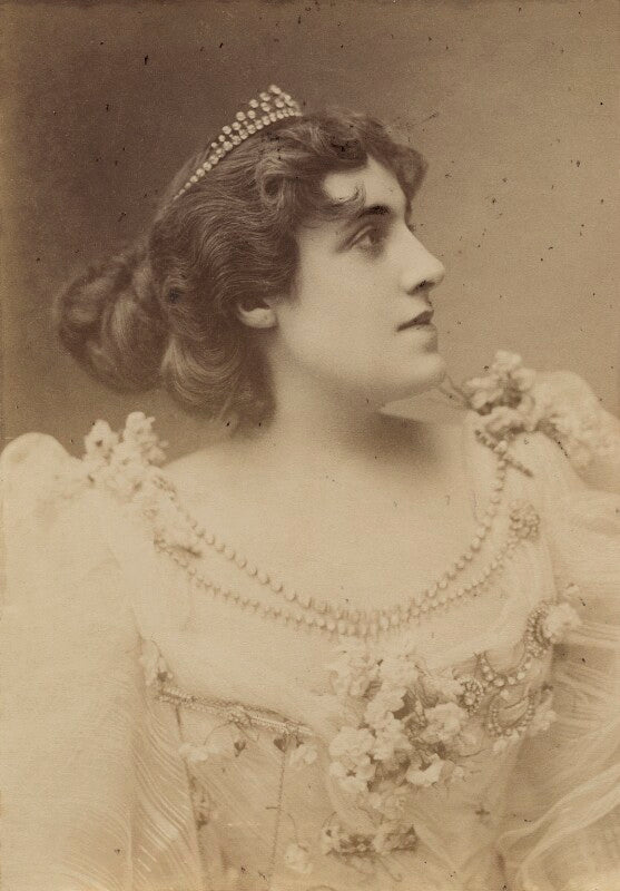 Julia emilie neilson npg x5040