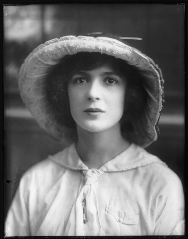 Julia james npg x102213