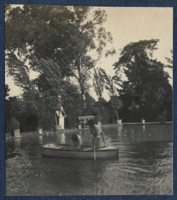 Two unknown children npg ax141694