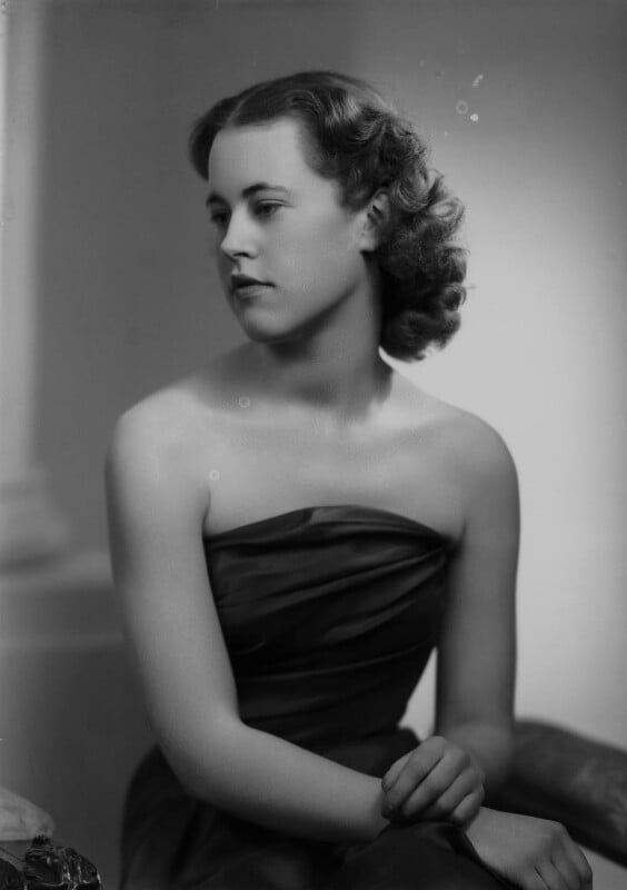 Hon. patricia helen cayzer (née browne) npg x97451