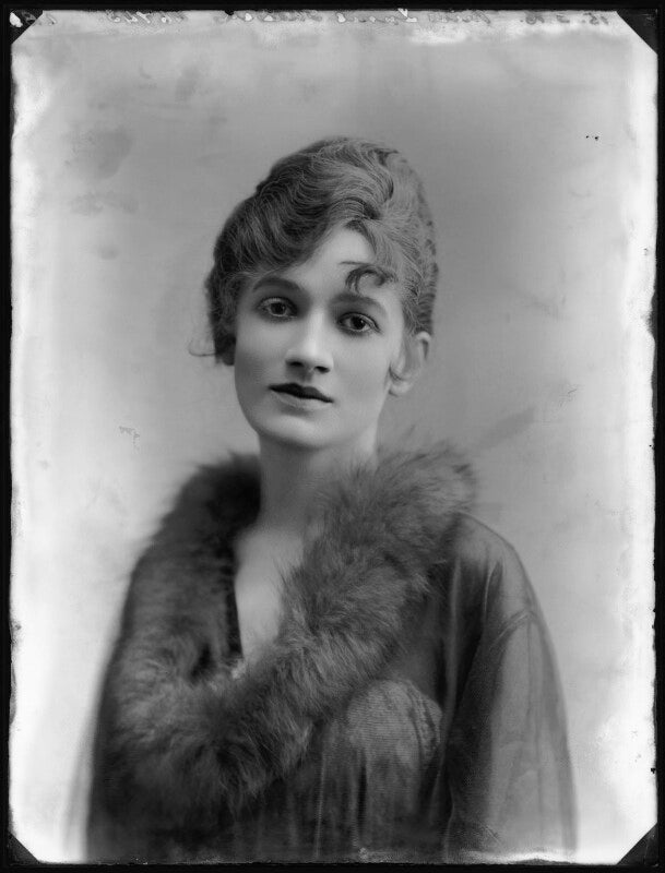 Innis shawen npg x103563