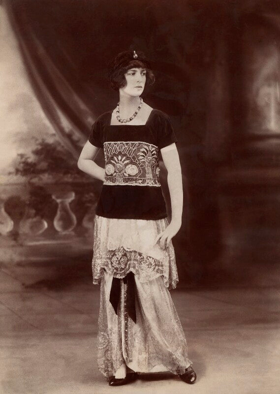 Julia james npg x85448