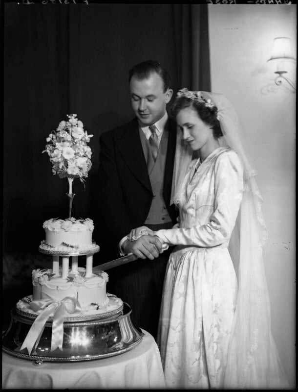 Harold j. sands; joan y. sands (née rose) npg x158312