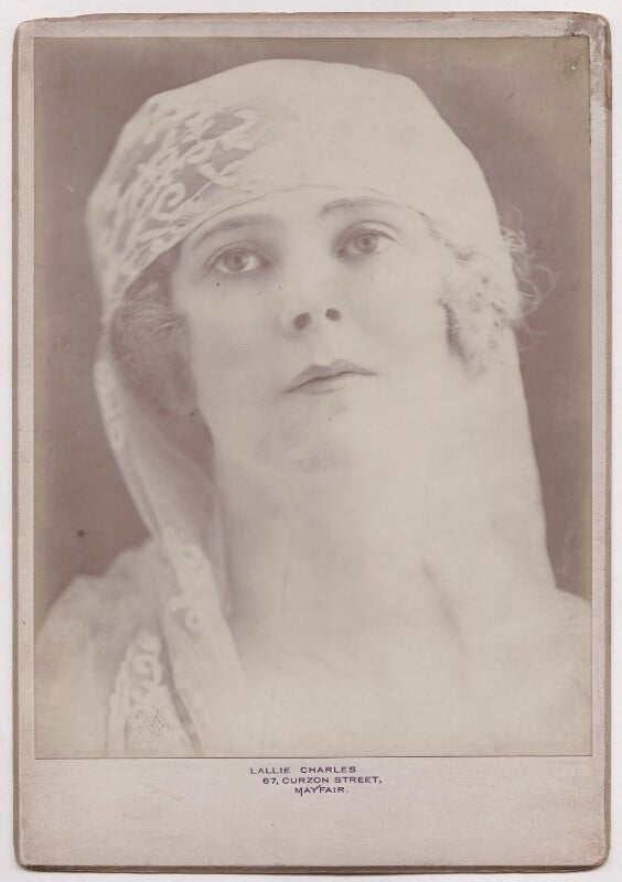 Mary howe (née curzon), countess howe npg x139634