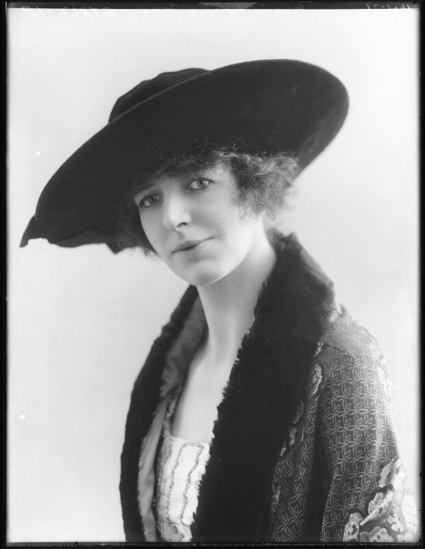 Lily long npg x101186