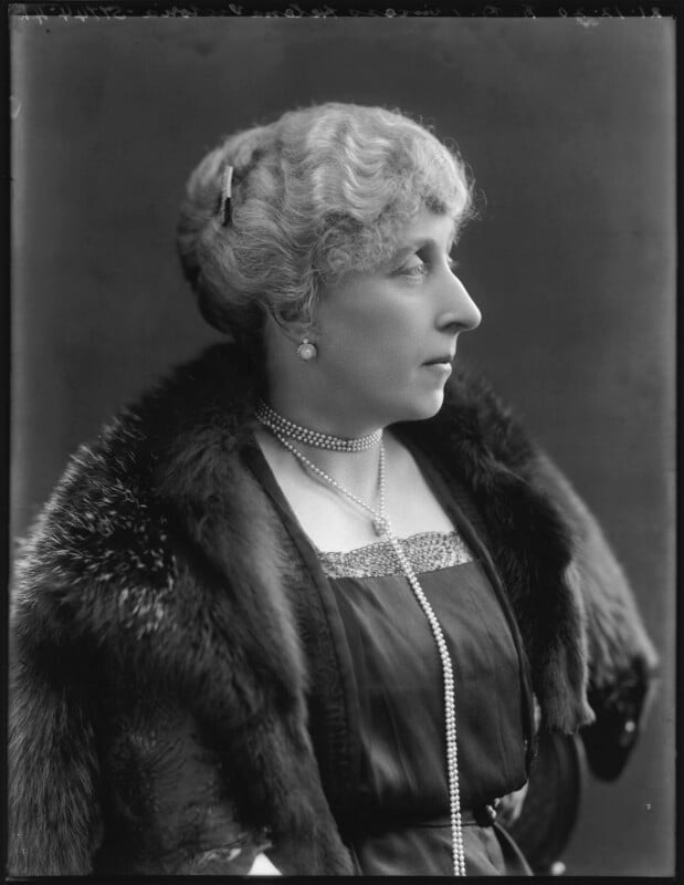 Princess helena victoria of schleswig holstein npg x120755