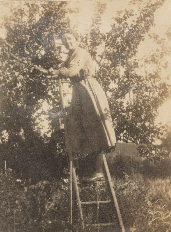 Alys whitall russell (née pearsall smith) npg ax160853