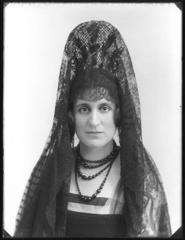 Fernanda moreno de la serna y zuleta de reales, marquesa de aulencia npg x120474