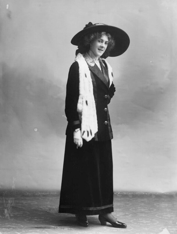 Dame (esmerelda) cicely courtneidge npg x19178