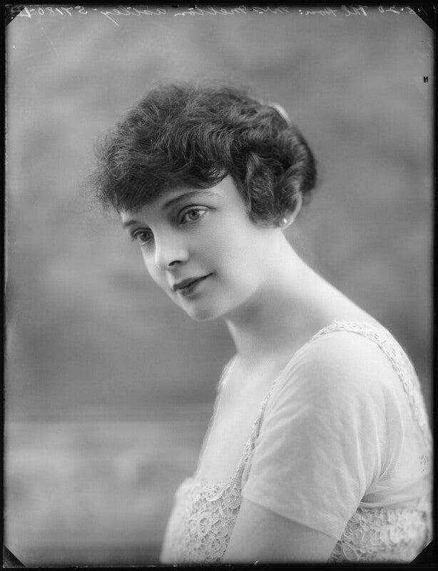 Hon. evelyn vere astley (née strover) npg x75175