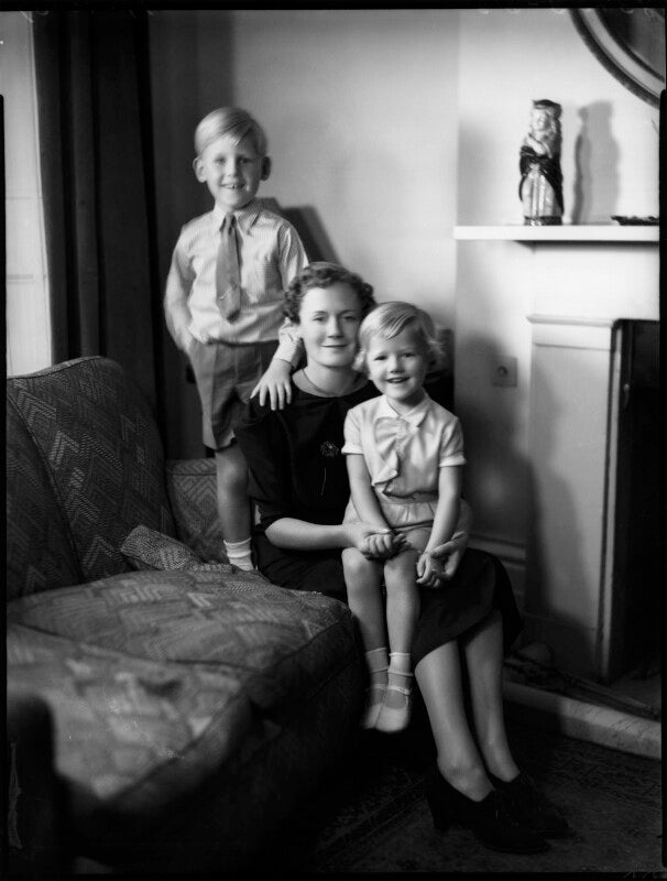 Timothy cecil frankland; elizabeth cecil frankland (née sanday); frederick mark frankland npg x153021