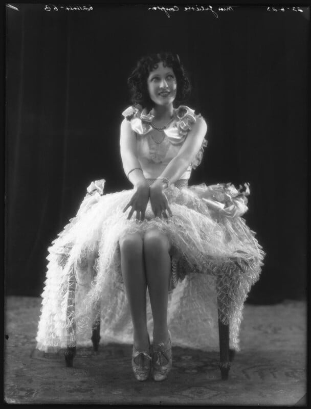 Juliette compton npg x37130