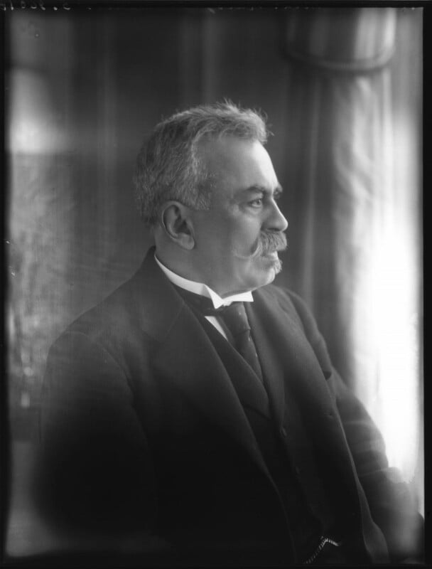 Nikolaos kalogeropoulos npg x120806