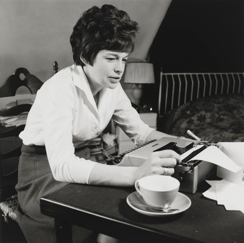 Katharine whitehorn npg x128711