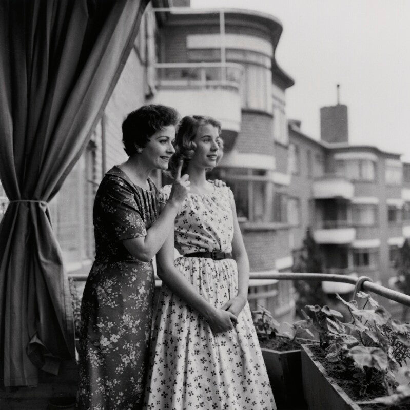 Margaret lockwood; julia lockwood npg x136353