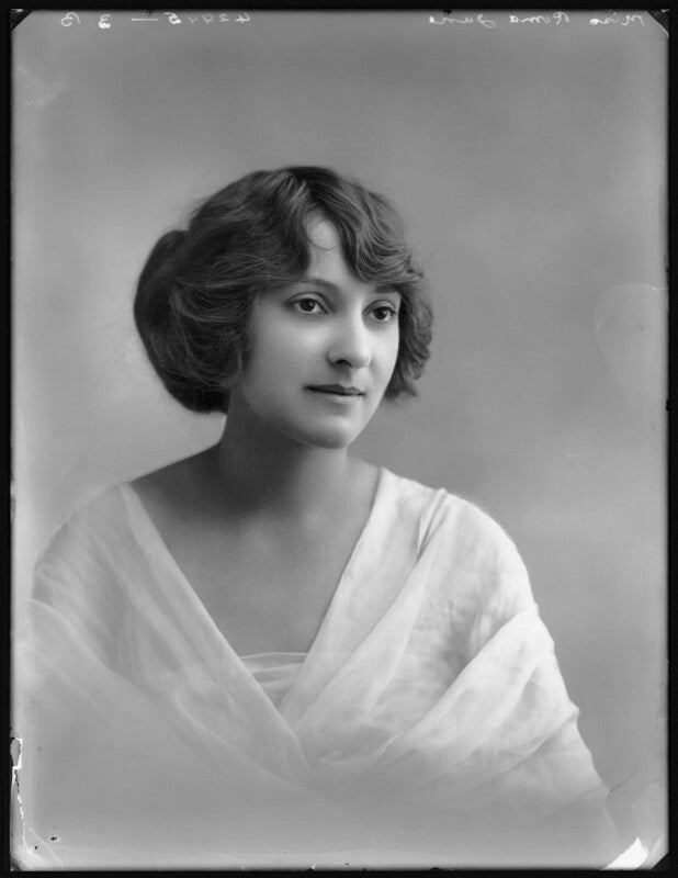 Roma june npg x102691