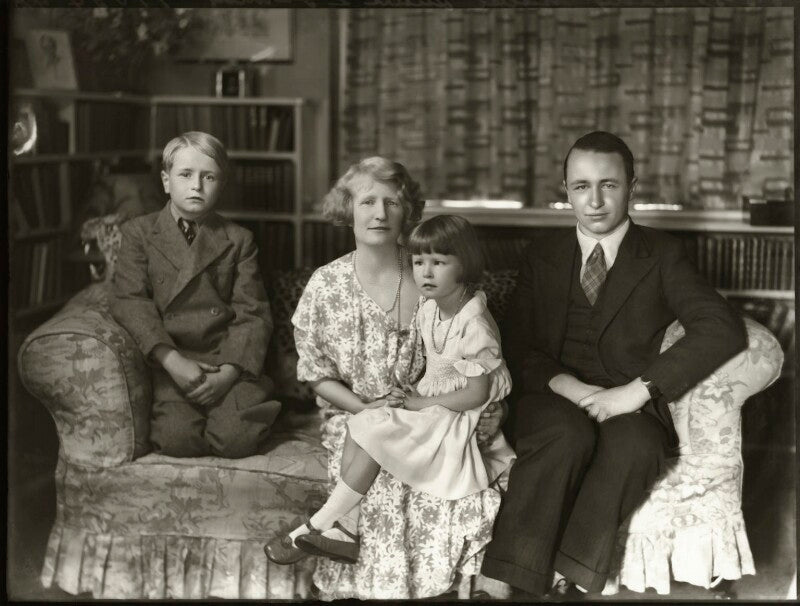 'lady mabel lunn and family' npg x150908