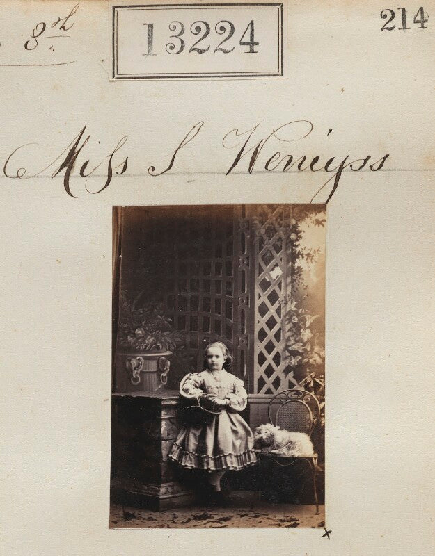 Miss s. weniyss npg ax62857