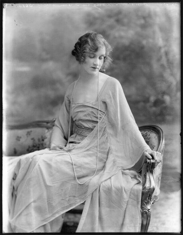 Hon. violet averil margaret campbell npg x120519