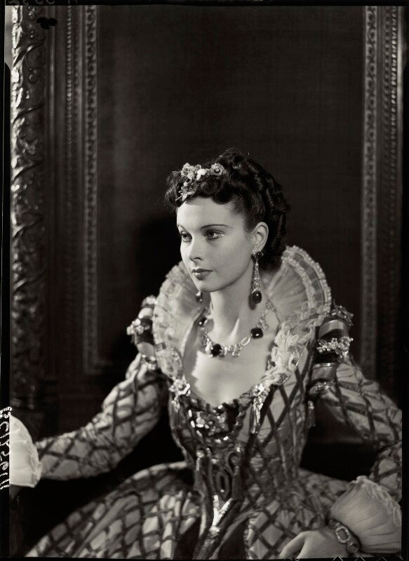Vivien leigh as cynthia in 'fire over england' npg x19527