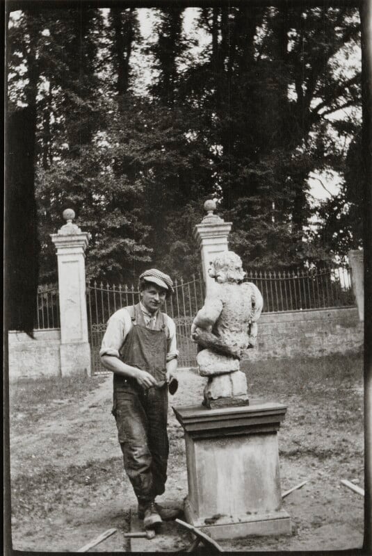 Lionel gomm (né lionel harry weedon collinson) npg x144316