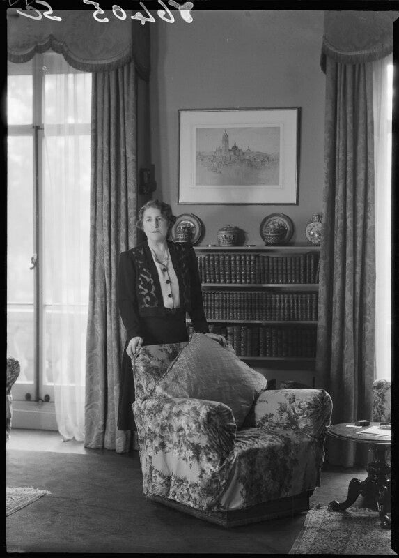 Bessie caroline grace (née whitehead), lady pound npg x156596