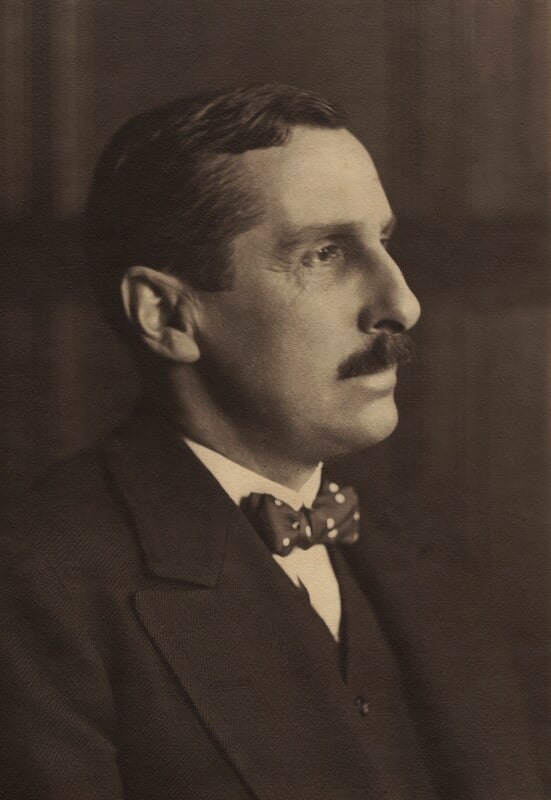 Arthur hamilton lee, 1st viscount lee of fareham npg x15084