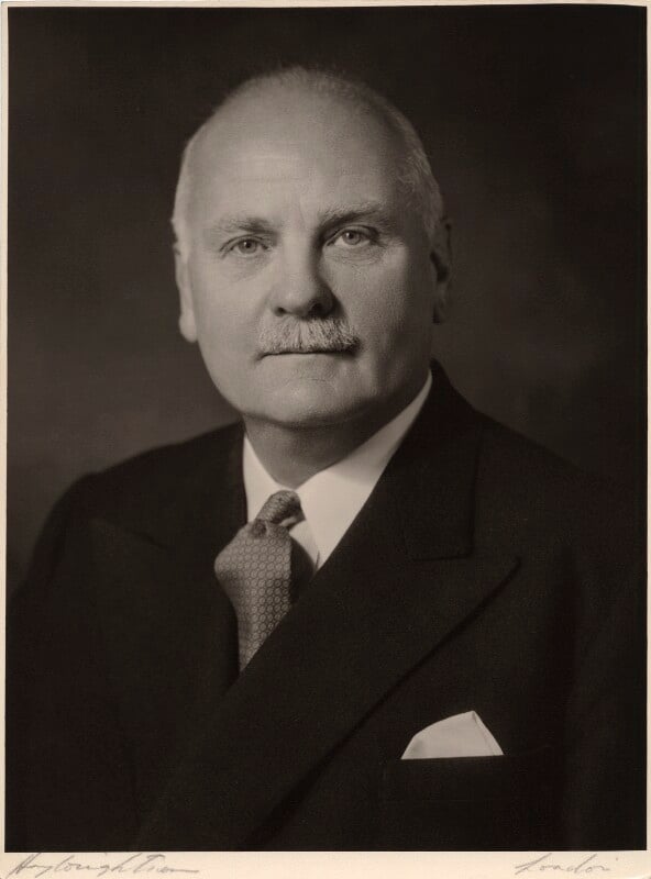 Sir (harold) reginald kerr npg x47228