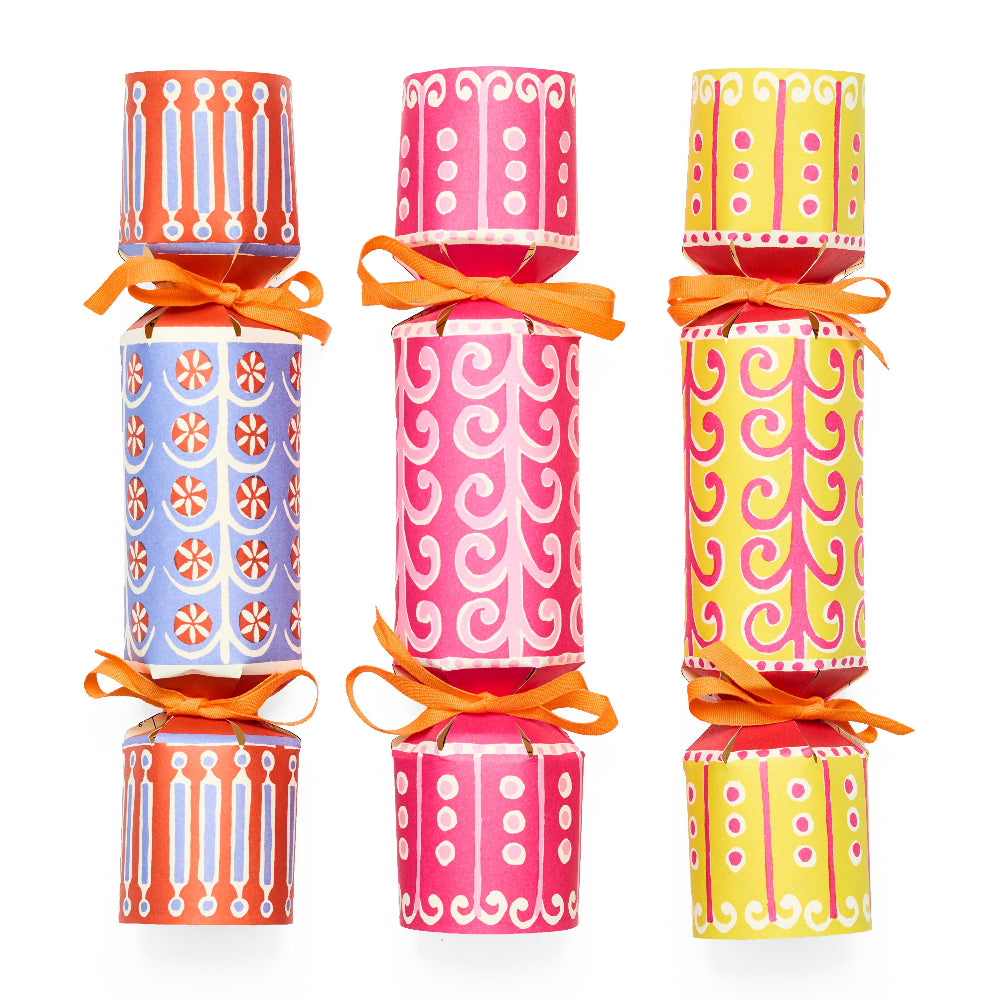 Make your own christmas crackers kit assembled