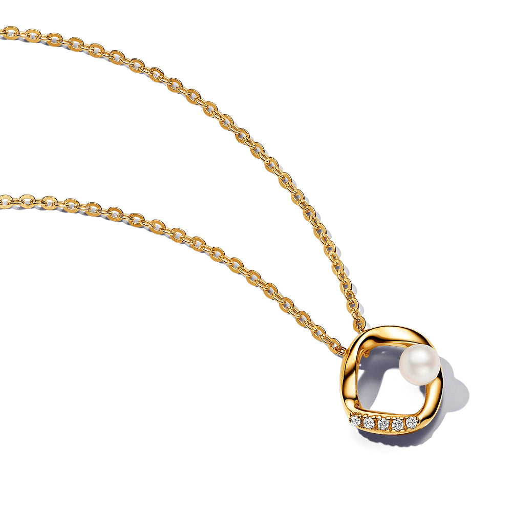 Pandora gold pearl necklace detail