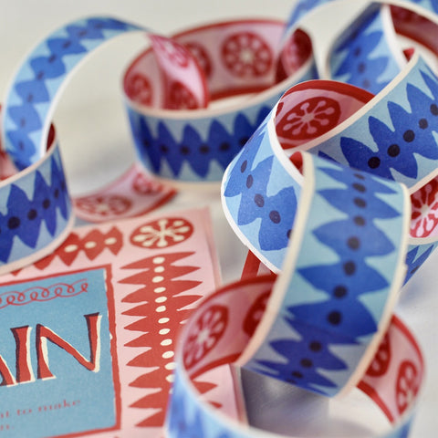 Blue and red decorated paperchain assembled. 