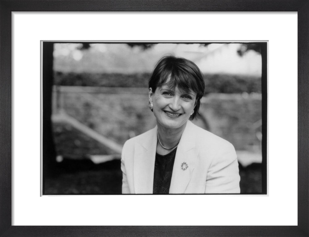 Si 1051822_ihcm 21.95_iwcm 32.00_fls 880229l.tif_fts 880229t.tif_mc ffffff_fwcm 1.60_tmwcm 4.03_bmwcm 4.03_lmwcm 4.00_rmwcm 4.00_maxdim 1000_en_external___iar 1