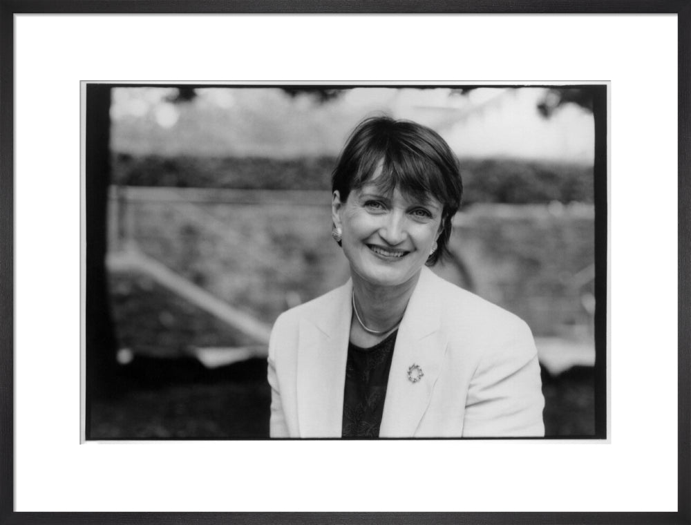 Si 1051822_ihcm 43.89_iwcm 64.00_fls 880229l.tif_fts 880229t.tif_mc ffffff_fwcm 1.60_tmwcm 8.05_bmwcm 8.05_lmwcm 8.00_rmwcm 8.00_maxdim 1000_en_external___iar 1