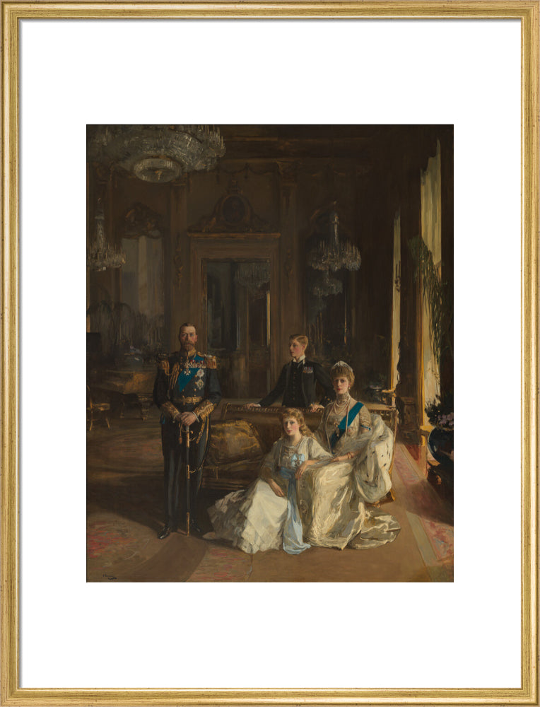 The royal family at buckingham palace, 1913 portrait print (art print, large, gold frame)