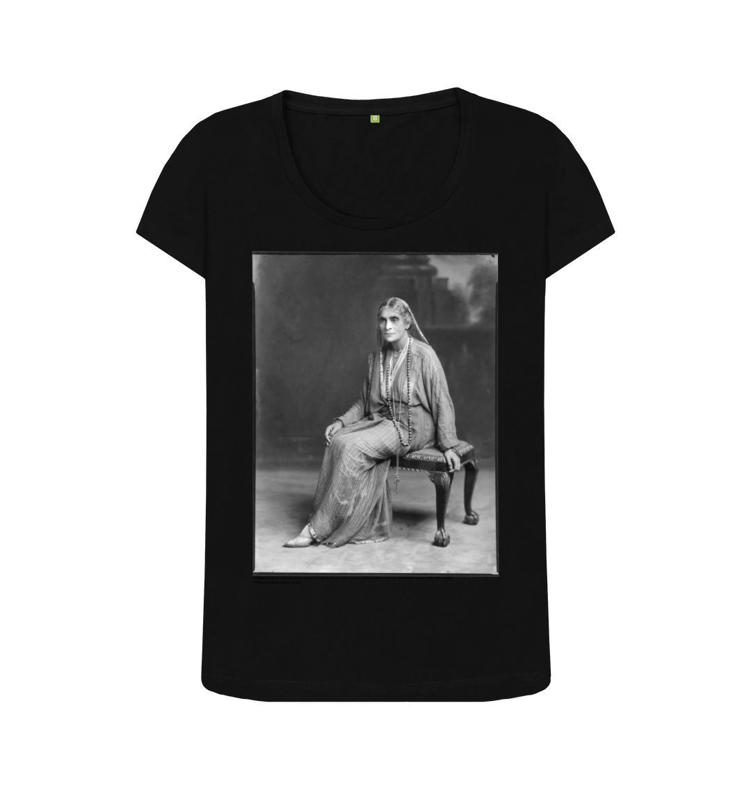 Black cornelia sorabji women's scoop neck t shirt