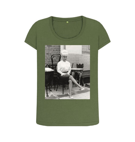 Khaki Dame Barbara Windsor Women's Scoop Neck T-shirt