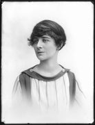 Gladys Calthrop NPG x101401