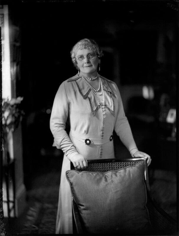 Louisa belle (née hamilton), lady cox npg x152202