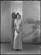 Lady Isobel Blunt-Mackenzie (later Lady Isobel Linda) NPG x37362