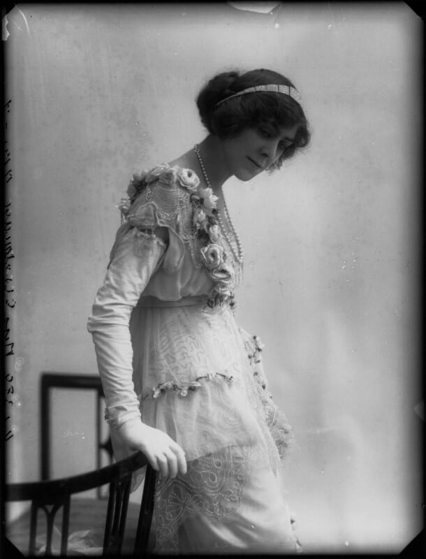 Dame (esmerelda) cicely courtneidge npg x32829