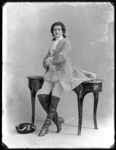 Dorothy Hanson as Lady Betty Stanhope in 'The Yellow Cockade' NPG x120619
