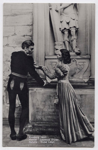 Laurence Olivier as Hamlet and Vivien Leigh as Ophelia in 'Hamlet' NPG x137984